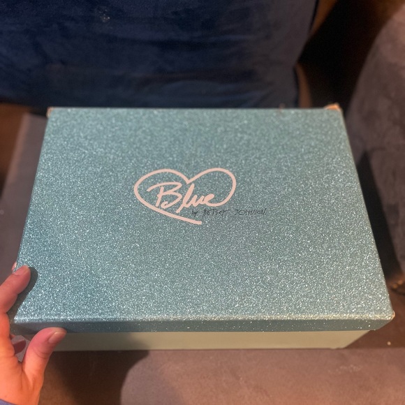 Betsey Johnson wedding shoes - Picture 2 of 6